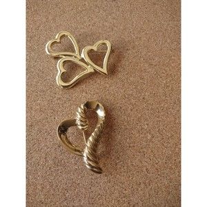 2 heart brooches gold tone